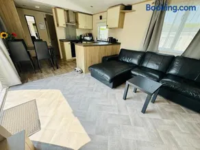Rosa - Bournemouth Holiday Home - Image 2