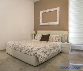 Blunotte Suite - Image 2