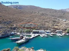 kalymnos Island Rina Vathy fiord house - Image 1