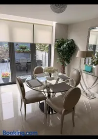 Luxury beachfront Home Rhos on Sea - Image 4