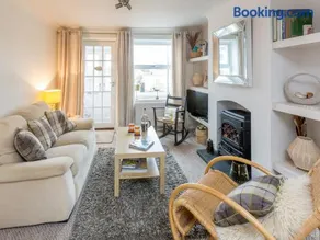 Walnut Cottage - Image 2
