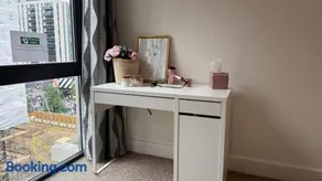 High Spec 3 Bedroom Apartment with Balcony I Opposite Wembley Stadium and OVO Wembley Arena I Easy Access to Central London and London's Iconic Landmarks I Paid Parking Available - Image 5