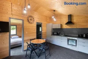 Chalet du Faubourg & Jacuzzi, proximité Gerardmer & La Bresse - Image 2