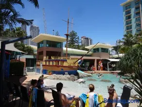 Crown Towers - Image 3