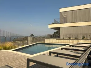 Ocean View Luxury Retreat - Image 2