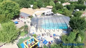 ZEcamping 4 étoiles animaux acceptés bain à remous sauna et solarium - Image 1