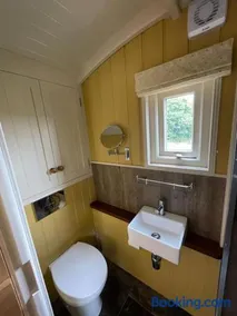 The Old Post Office - Luxurious Shepherds Hut 'Far From the Madding Crowd' based in rural Dorset. - Image 4