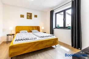Private Stylish Apt With Free Parking 24-7 self check-in - Image 1