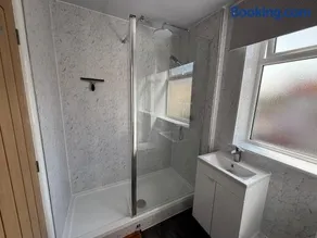 SmithStayz Poulton - Image 3