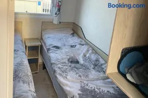 Cabin - Sleeps 4 - Pets Ok - Balcony - Parking - Image 4