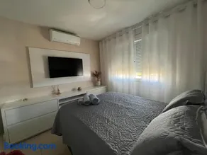 Apartamento suíte com estacionamento - Image 1