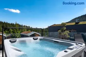 Malino Resort & Residences - Ski and Bike Apartments - Image 1
