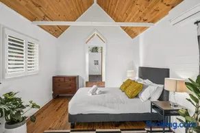 Duck Walk Cottage - Image 2