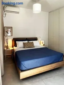 Nikos Cosy Apartment - Image 4