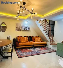 Townhouse with game area and access to swimming pool - Image 3