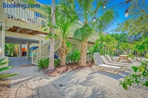 Newly remodeled 8-steps to sand path of Beach! - Image 3
