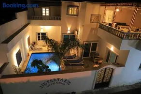 Nefertarie Hotel & Guest House - Image 1