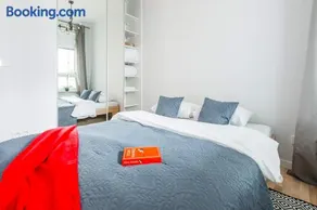 Apartment 1-bed Kłobucka P&O Serviced Apartments - Image 2