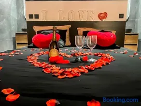 Suite avec jacuzzi et piscine - Image 1