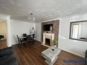 Corby Guest House - Image 1