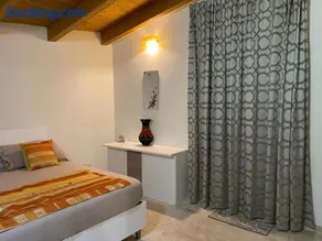 Casa Ghirthalos - Image 1