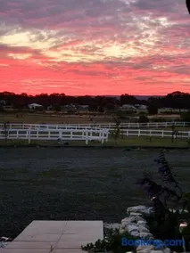 Country Luxury - Image 2