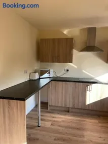 Weston pools Lodge with 6 Bedrooms - Image 5