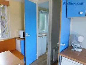 Mobil-home avec terrasse pour 4 personnes - API-1-52-663 - Image 2