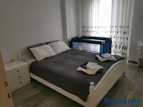 Entire Bedroom Apartment with big Balcony Perfect for Families Mishev - Image 1