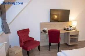 Cuxlandhotel Doppelzimmer 115 - Image 2