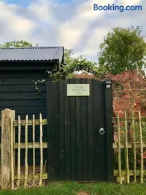 Melford Allotment Shed-Vintage Lodge Suffolk - Image 2