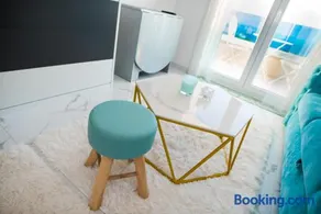 Sea view luxury studio apartment - Image 3