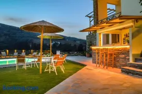 LausAndros Suites - Image 4