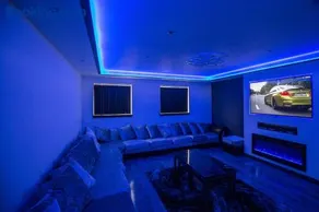 Waterfront luxury apartment - Image 3