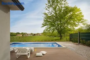 Villa Meadow - Image 1