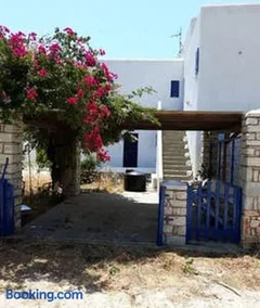 Village house in Paros - Image 2