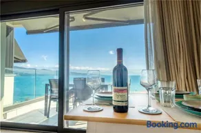 Emmari Luxury Suites - Image 1