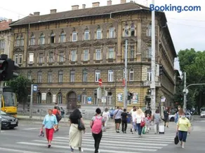 Lavender Apartment near Puskás stádium & Heroes' square - Image 1