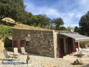 Agréable maison de vacances avec barbecue, jardin et terrasse | Vue jardin - Image 5
