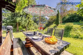 Peaceful Mountain Chalet for 4, with Garden, Games & BBQ - Image 3