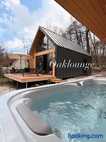 Oaklounge Apartman - Image 3