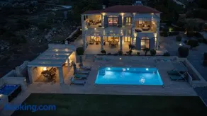 Villa AuroraLuxurius Living - Image 4