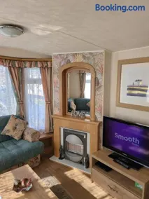 L&g caravan hire 8 BERTH SEALANDS FAMILYS ONLY AND THE LEAD PERSON MUST BE OVER 30 - Image 5