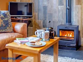 2 Bed in Minehead oc-77362 - Image 3