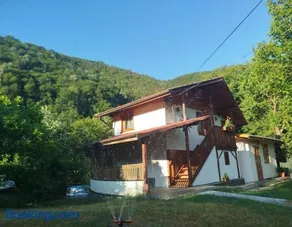 Къща за гости Аврамови - Image 2