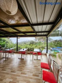 Parudeesa Pool Resort - Image 1
