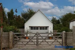 1 bed home in Eckington - Image 2
