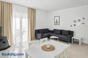 J&B Apartment - Image 4