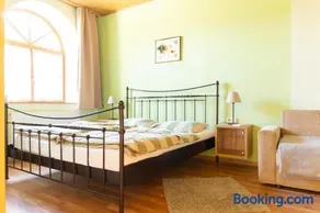 Bioweingut & Gästezimmer Elisabeth Rücker - Image 3