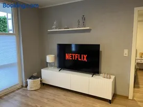 Zentral wohnen am Marktplatz mit Balkon & Netflix - Image 2